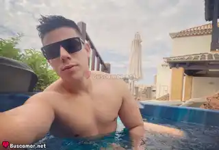 657385140 - Soy Jacobo y me encanta la playa siempre.