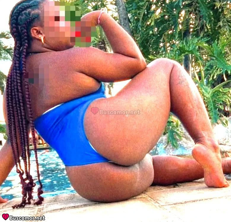 633959603 - Luna Colombiana linda.