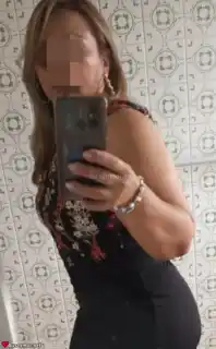 642279211 - soy rubia alegre