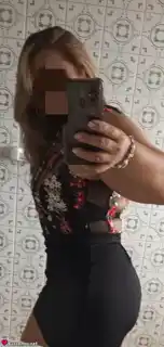 642279211 - soy rubia alegre