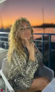 654851421 - soy ama, viajo mucho y disfruto cada moment alegre.