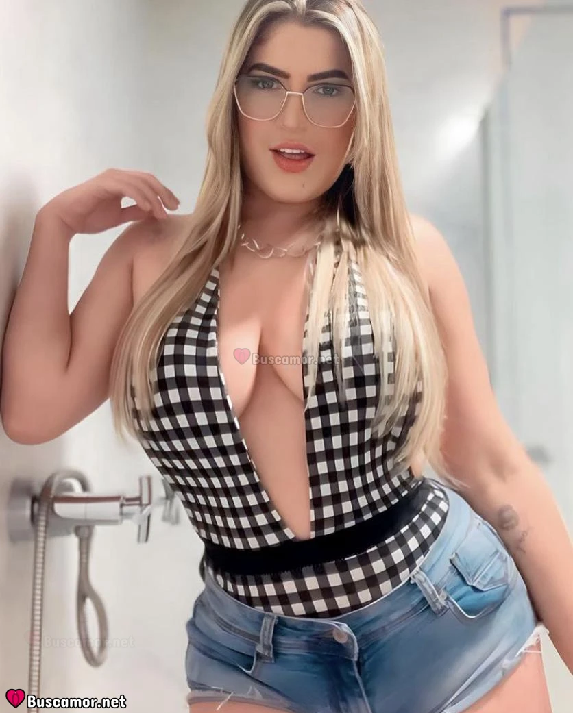 613508545 - Lara quiere amor sincero