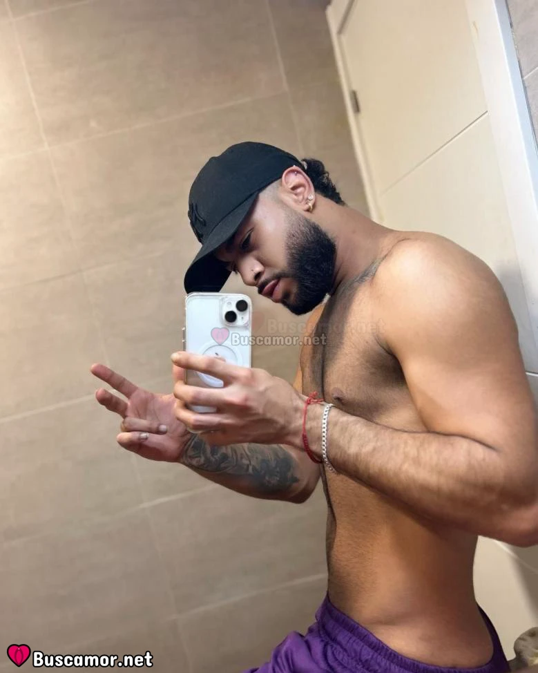642350676 - Soy un chico bonito.
