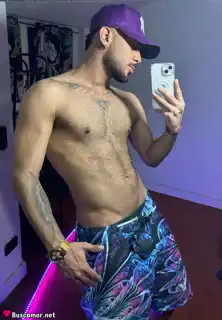642350676 - Soy un chico bonito.