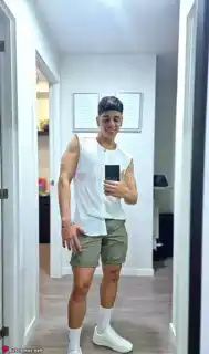 663742082 - sigo a daniel