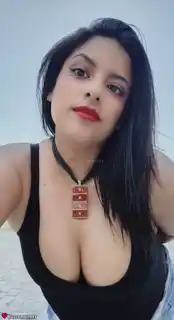 642817880 - Ninon busca alguien especial para compartir