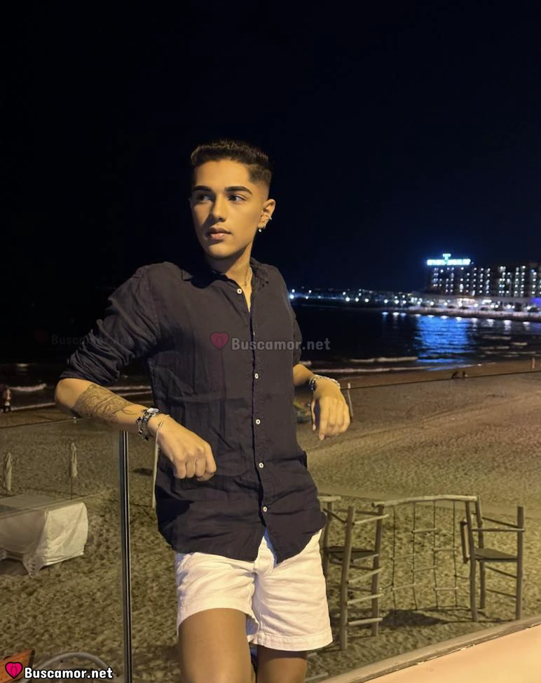 603789080 - Miguel de Brasil busca chavas divertidas.