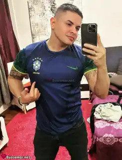 682670568 - Soy un latino guapo buen cuerpo y ofrezco masajes toda la noche, ven a disfrutar.