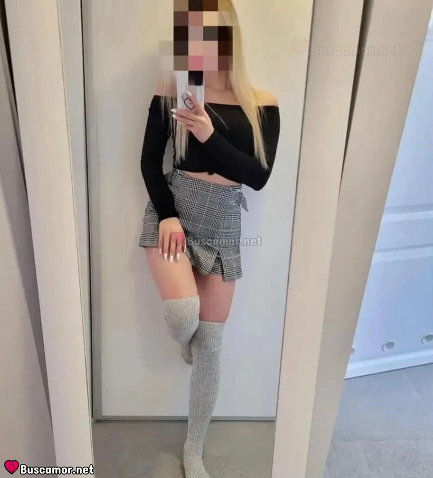 633976434 - Soy una estrella loca, me gusta vivir la vida intensamente y reir contigo siempre.