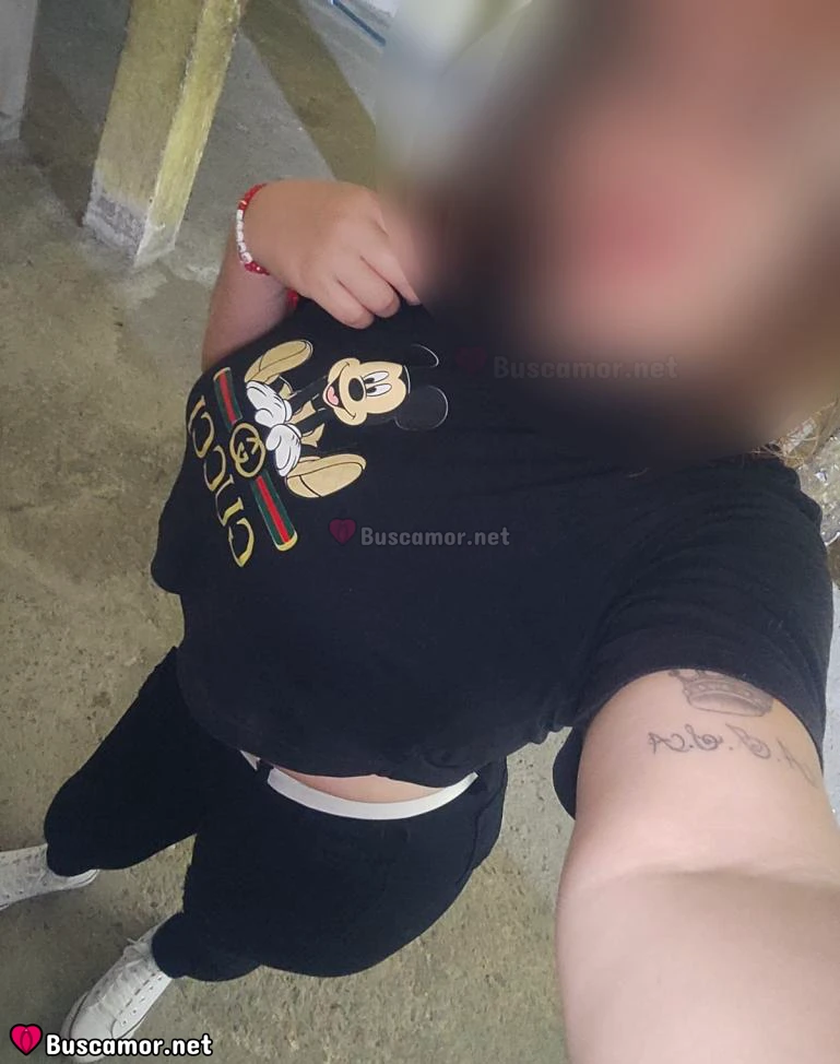 611297912 - Hola soy Julieth, recién llegada a Santa Cruz, vamos?? 😊