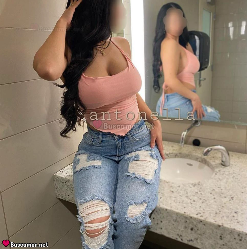 633192389 - Soy Latina Modelo