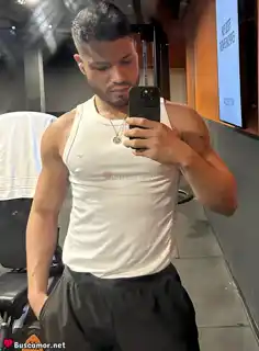 627550123 - Soy Adrián, masajista en Las Palmas ✌️ Busco conexión.