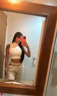 623701305 - Ambar es muy bella