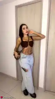 656542276 - Dulce me encanta tu ciudad, espero que podamos conocernos y disfrutar juntos un momento especial.