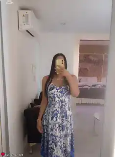 671875086 - Soy una latina hermosa.