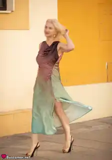 605076407 - Irina busca en Fuengirola.