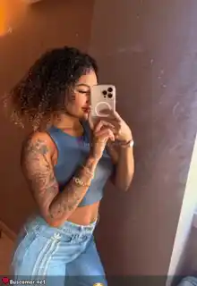 699330350 - Soy masajista en Estepona y busco alguien con quien disfrutar y relajarme.