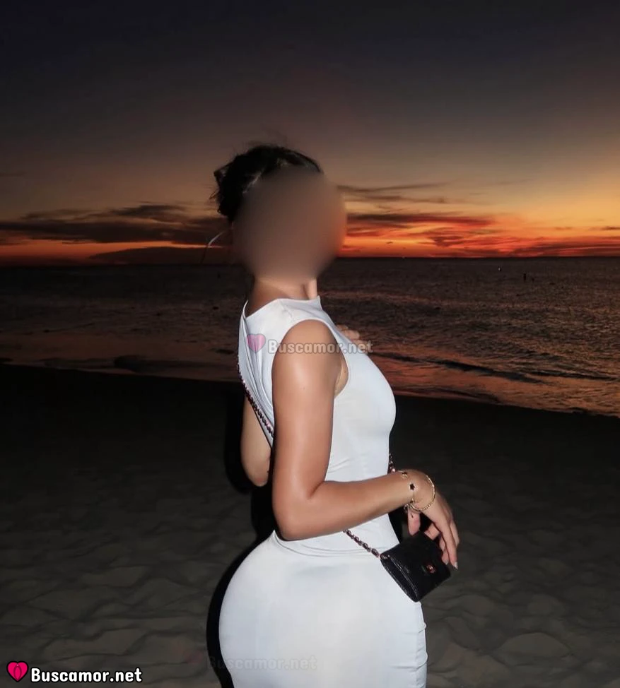 611265138 - Soy Carla, me gusta reir y salir.