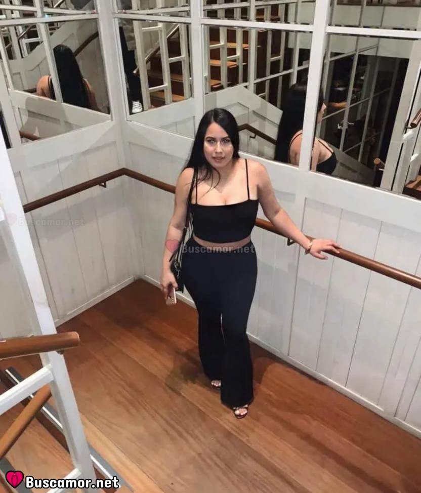 611239105 - Mia, soy tu compañera pa salir y divertirte.