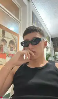 613056897 - Soy Deandre, busko alguien chido para charlar.
