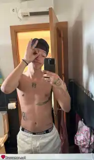 613056897 - Soy Deandre, busko alguien chido para charlar.