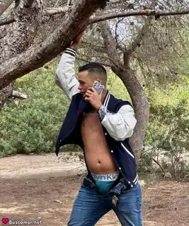 631225566 - soy un chavo un poco loco 😜 busco alguien chido para reir y pasarla bien..