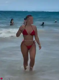 664381002 - Leticia busko un masajista experto.