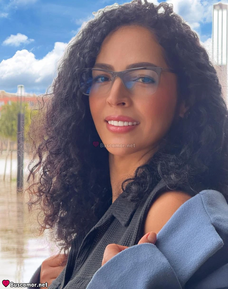 613671290 - Soy Gina, en palma busco buena onda y amistad.