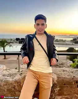 653248248 - soy stefano, busco alguien pa compartir risas y buen rollo.
