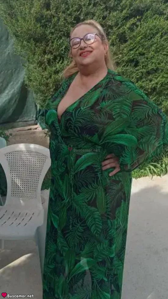 675030919 - ola soy Laura, busco compi para pasar ratos ricos en la playa relax total.
