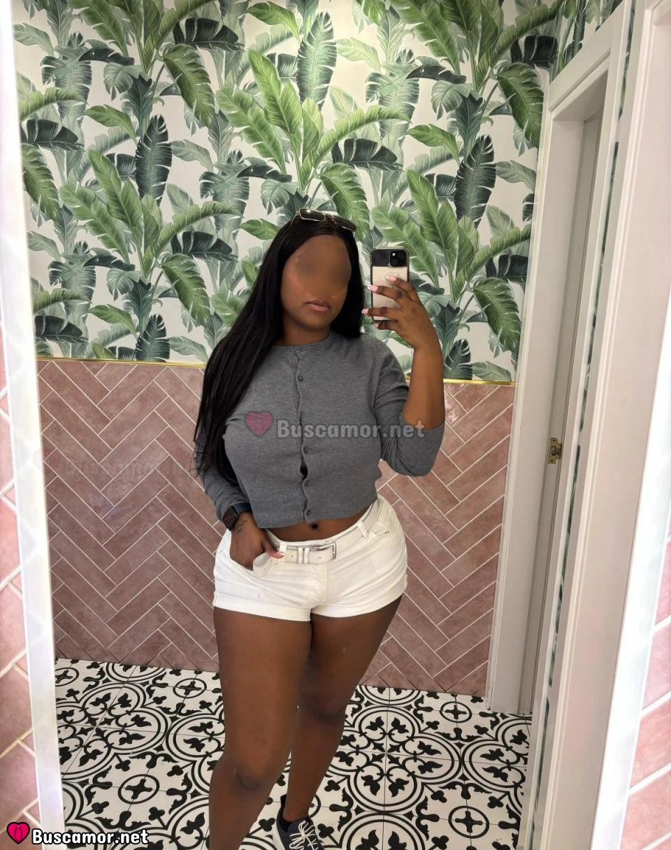 663166699 - Carolina mulata de Vuelta busca masajes
