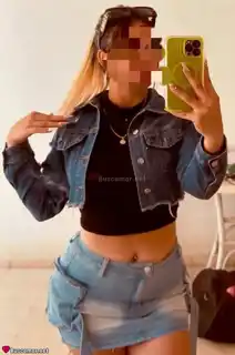 632518844 - Soy Lily, busko diversion y emociones intensas.