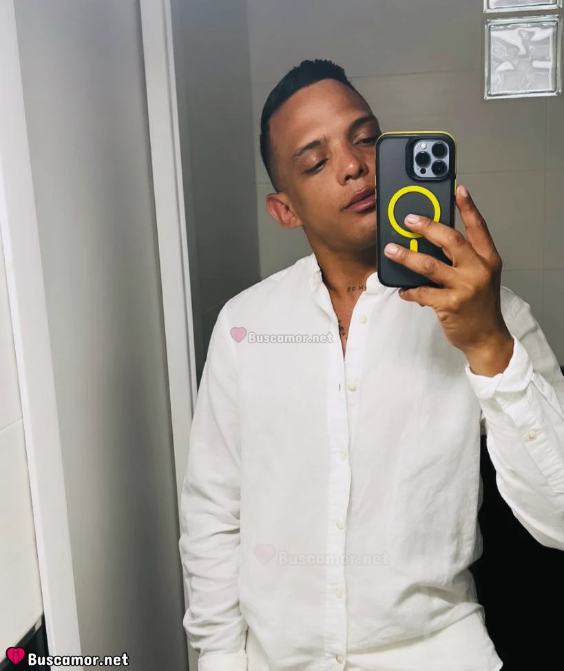 631126262 - Gabriel sueña despierto.