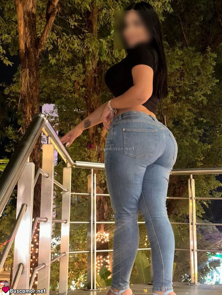 614476634 - Eba morena calidez.