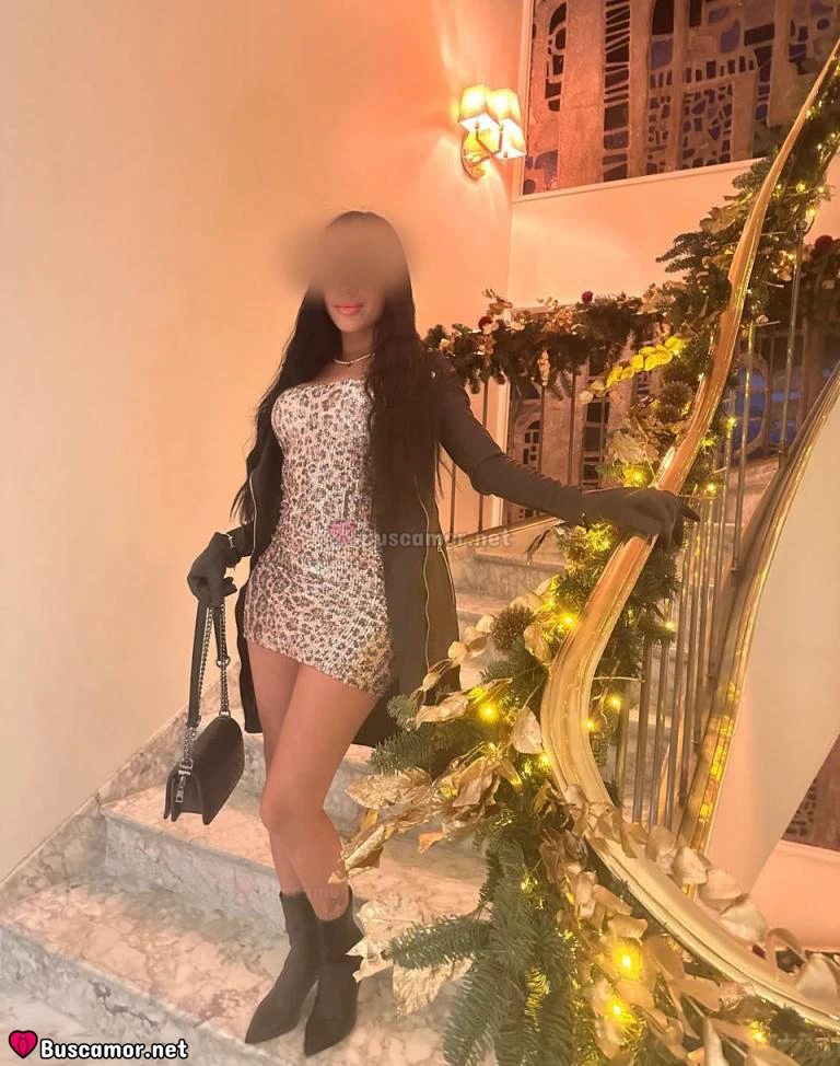 672125611 - Camila