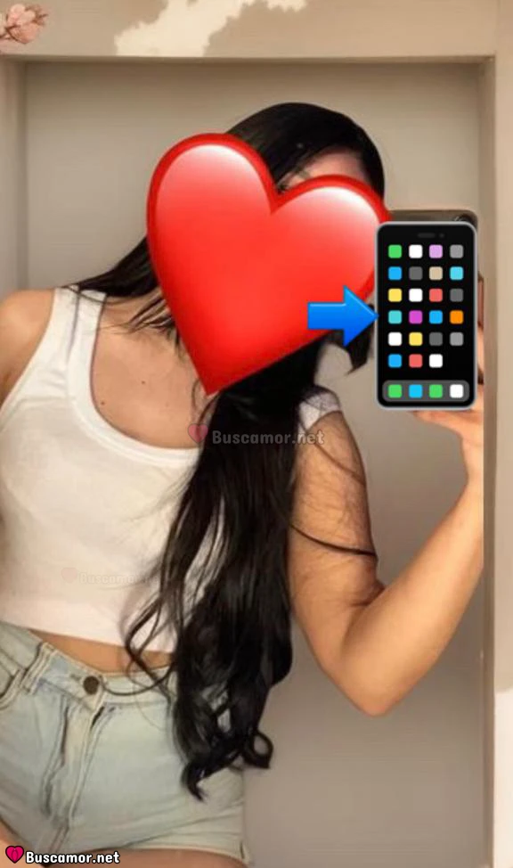 632947622 - Recién llegada joven dulce simpática