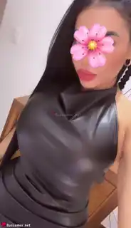 622658528 - Fernanda Ferrol busco un triko