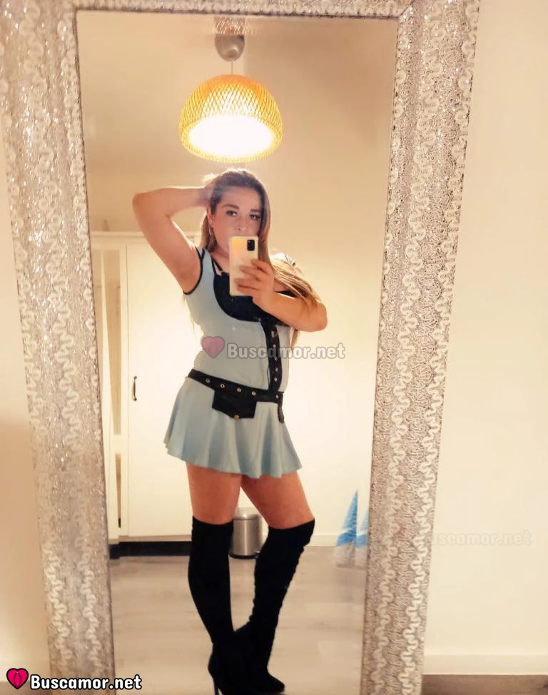 614593848 - Valeria