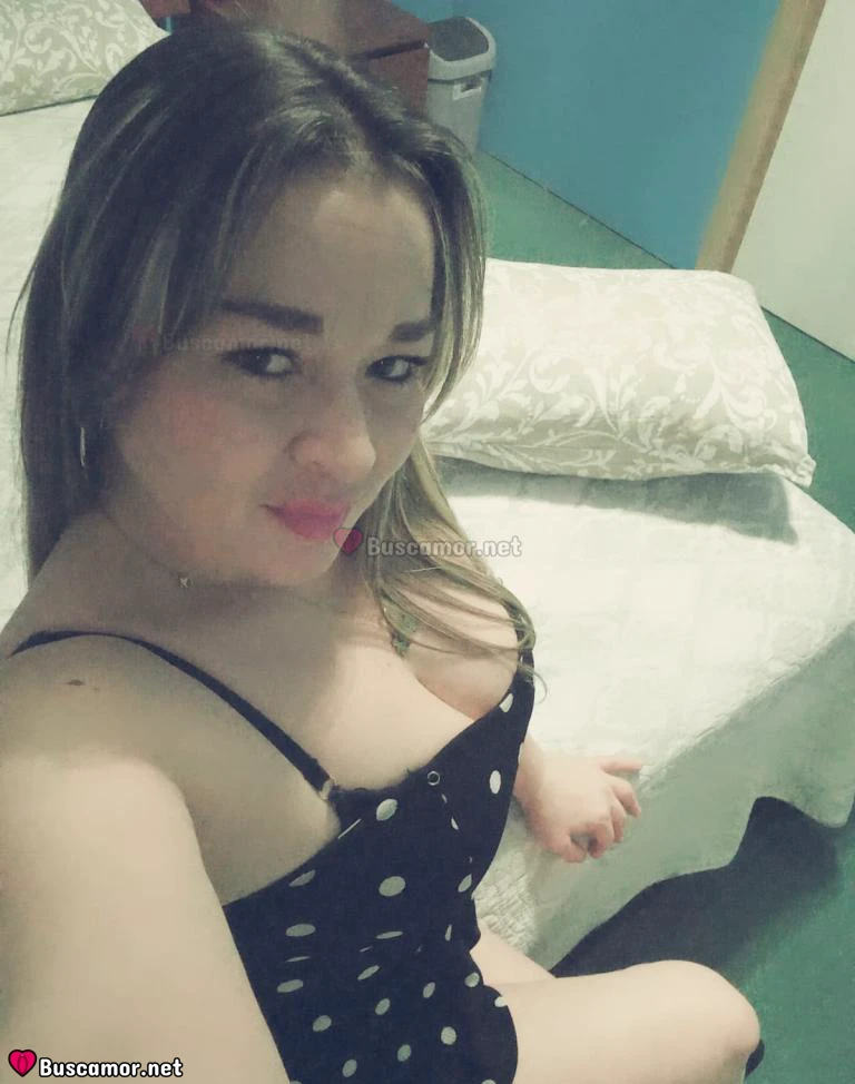 643120863 - Camila busca desplaçamientos divertidos xa Sanxenxo.
