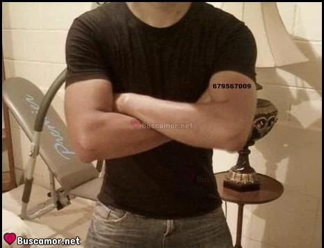 679567009 - hola, soy javi y busco complicidad y risas en un momento genial.