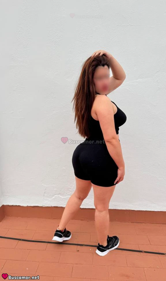 607449885 - Latina en mi ciudad.