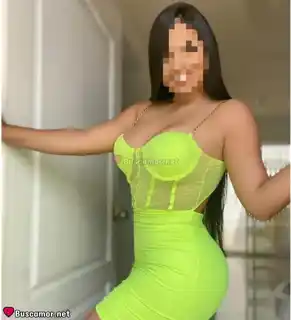 613308265 - Soy una latina genuina y real