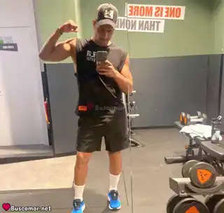 670383468 - Hola, soy un chico moreno busco a alguien para conversar y pasarla nice. 😊