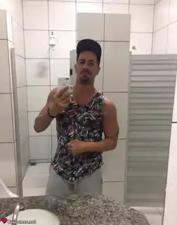 670383468 - Hola, soy un chico moreno busco a alguien para conversar y pasarla nice. 😊