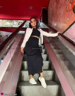 661129189 - Hola, soy nueva en la zona y estoy disponible.