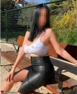 663868187 - sara.busca.amor.de.verdad.con.una.joya