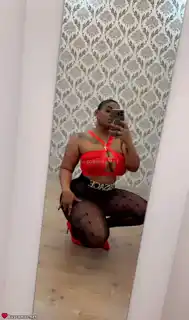 673931288 - morena busca buenos momentos