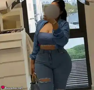 631864981 - Hola.. soy Salma y me gustan las risas y la aventura.