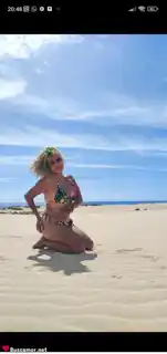 611514082 - madurita busca algo