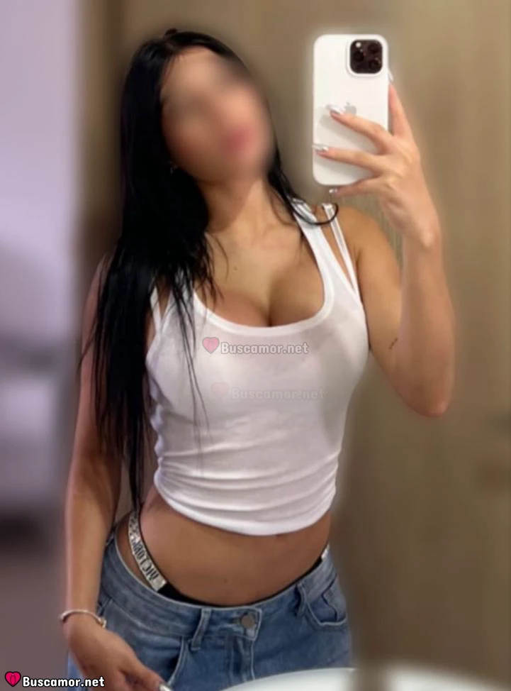 604845989 - catalina busca pura aventura